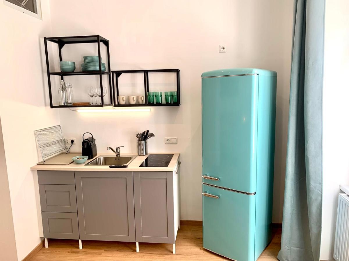 Vintage Chic Studio - By Nahuen Suites Грац Экстерьер фото
